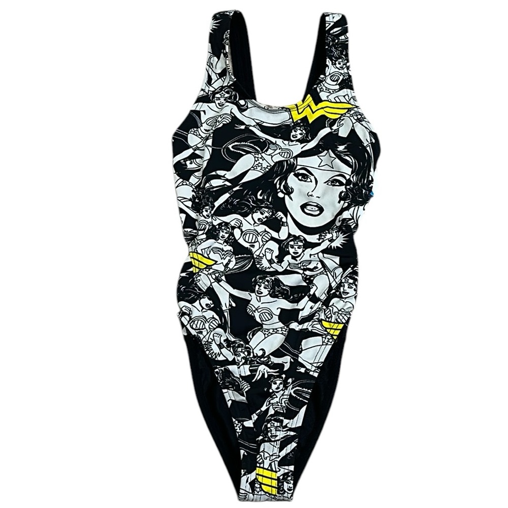 Arena Wonder Woman bathingsuit
